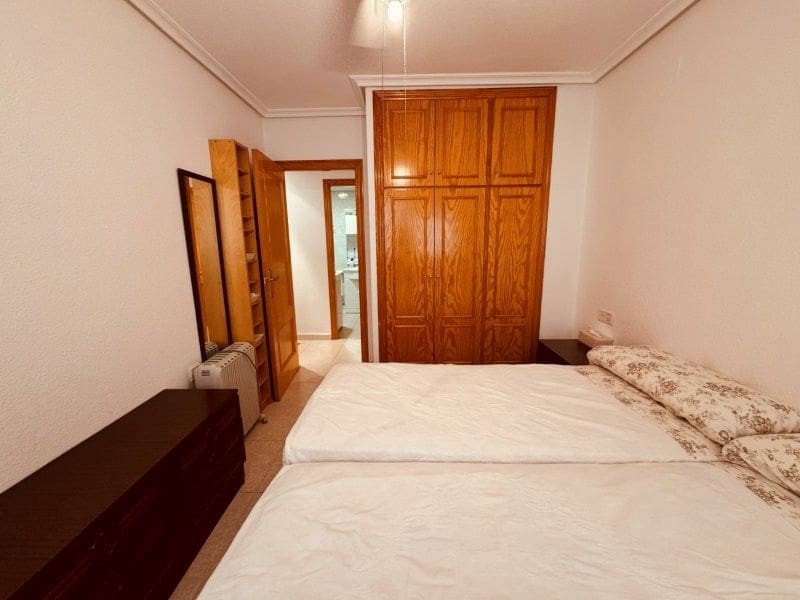 2 makuuhuone Huoneisto myytävänä paikassa Torrevieja - 162 000 € (Ref: 10090841)