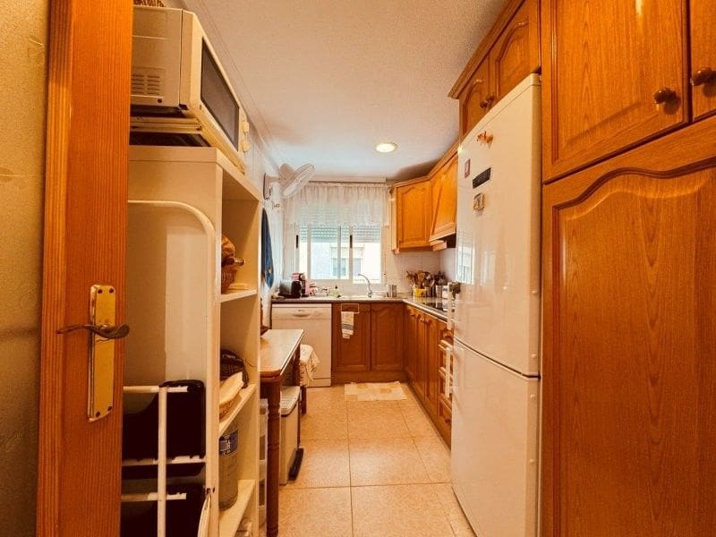2 makuuhuone Huoneisto myytävänä paikassa Torrevieja - 162 000 € (Ref: 10090841)