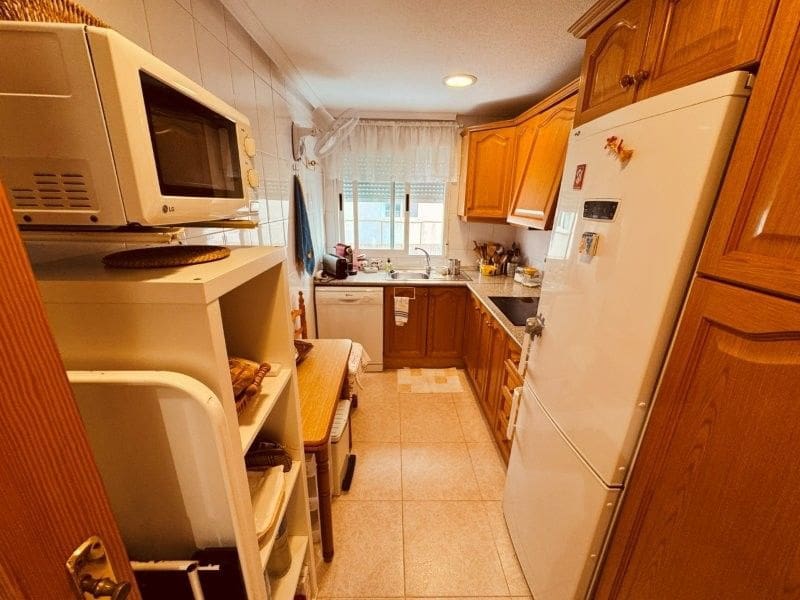 2 makuuhuone Huoneisto myytävänä paikassa Torrevieja - 162 000 € (Ref: 10090841)