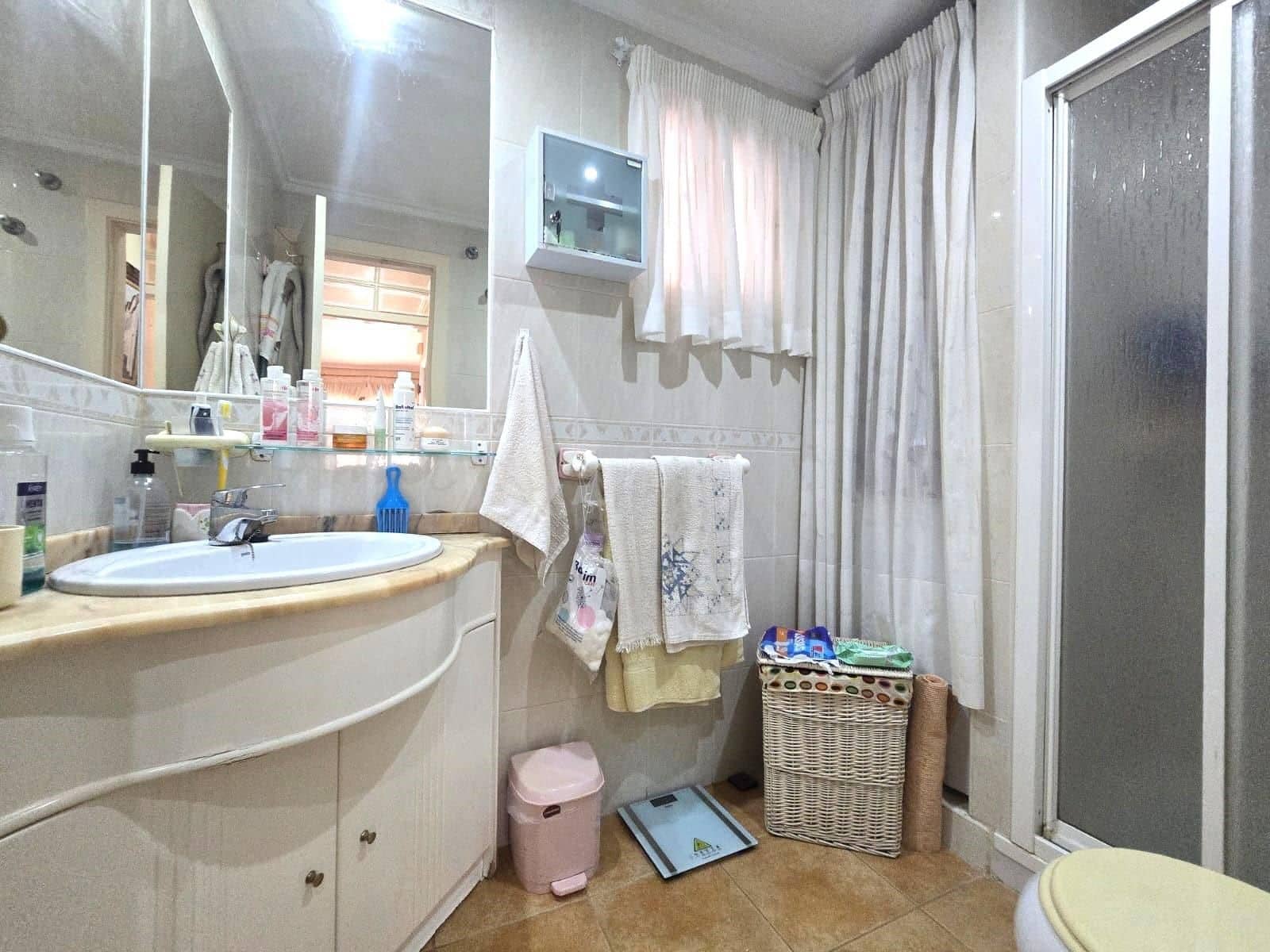 3 soverom Villa til salgs i Torrevieja med svømmebasseng - € 370 000 (Ref: 10090844)