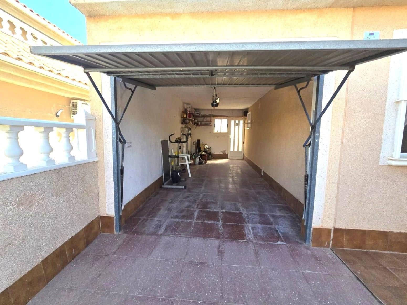 3 soverom Villa til salgs i Torrevieja med svømmebasseng - € 370 000 (Ref: 10090844)