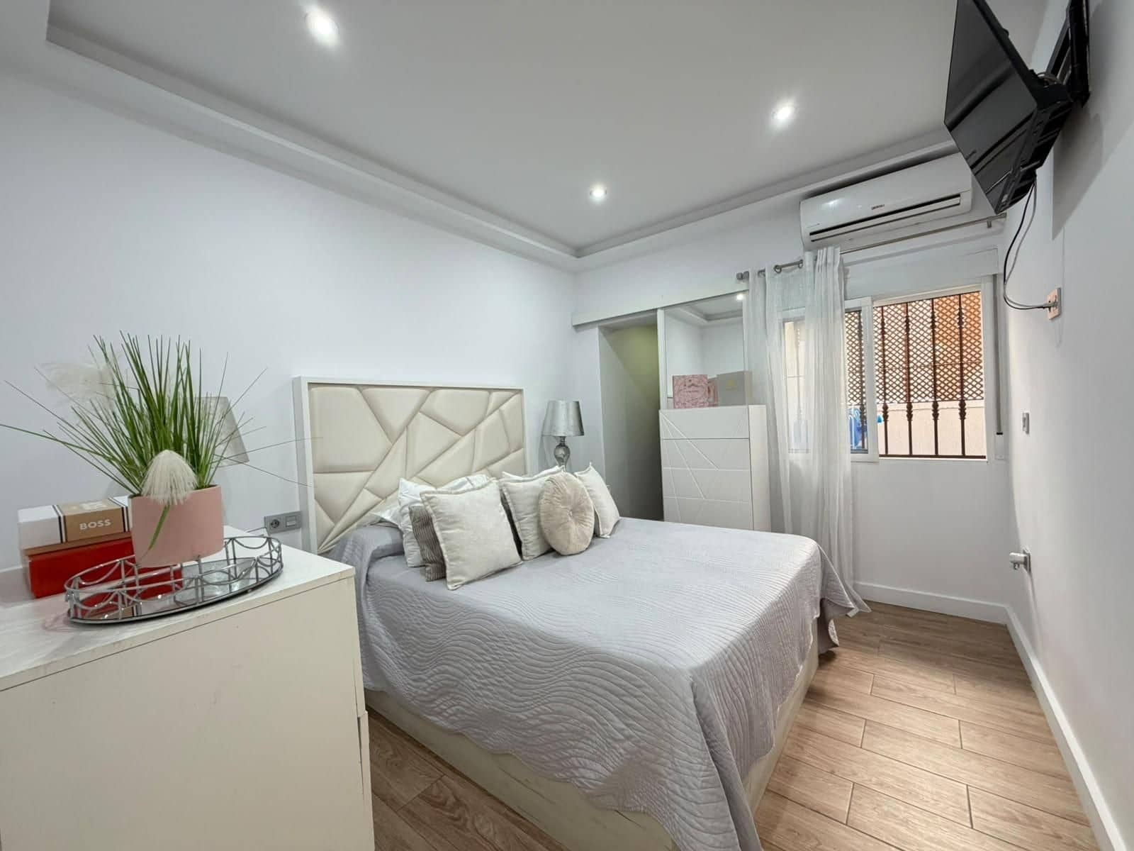 2 soveværelse Villa til salg i Torrevieja - € 339.333 (Ref: 10090852)