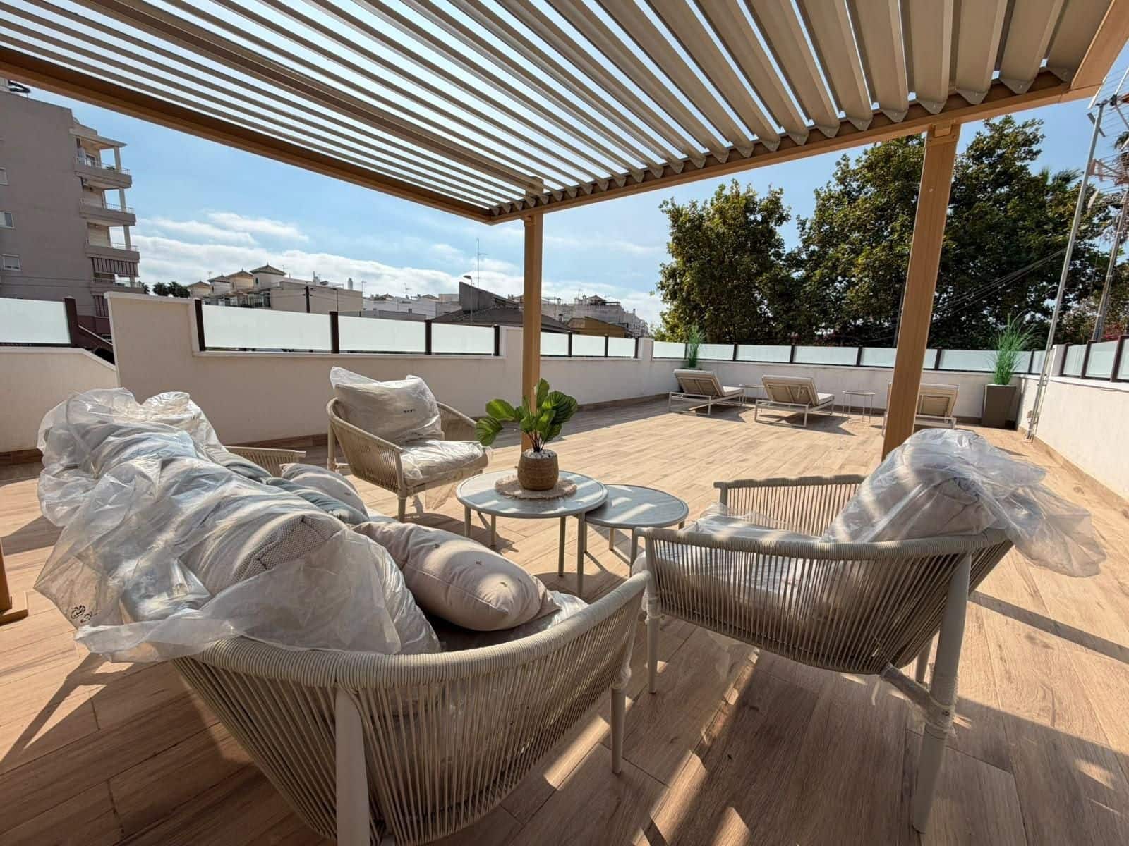 2 soveværelse Villa til salg i Torrevieja - € 339.333 (Ref: 10090852)
