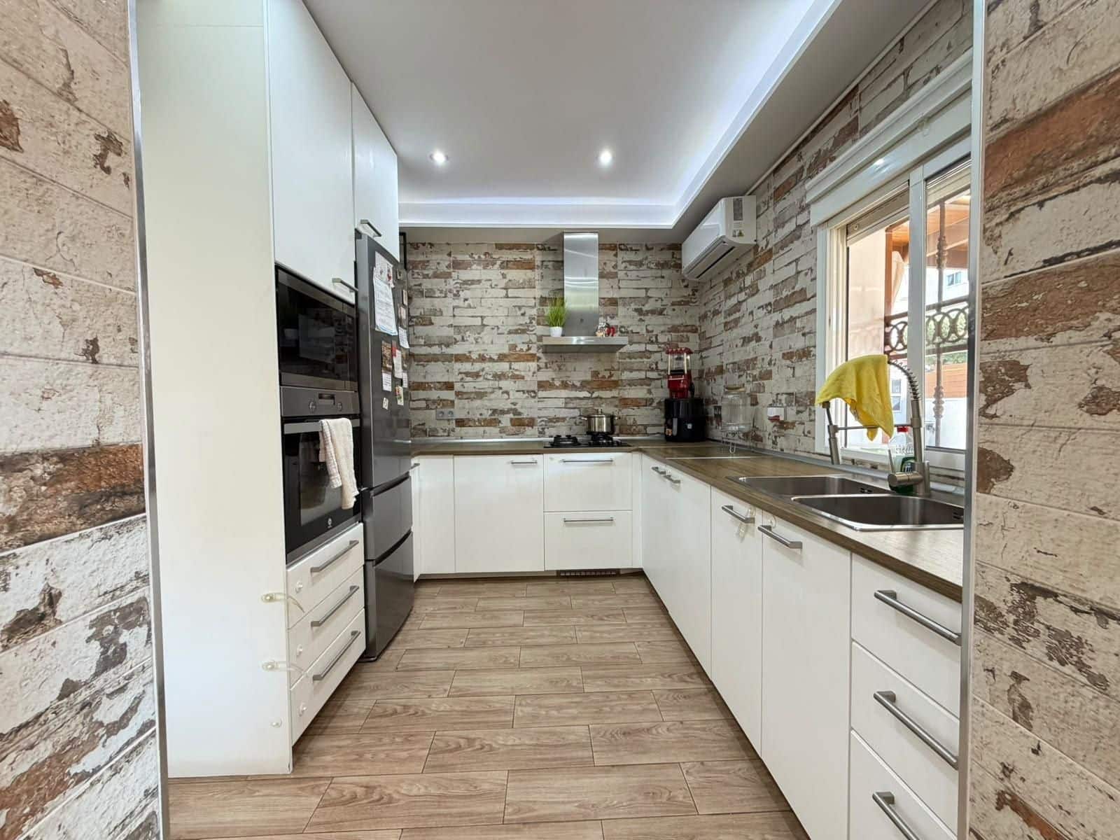 2 soveværelse Villa til salg i Torrevieja - € 339.333 (Ref: 10090852)