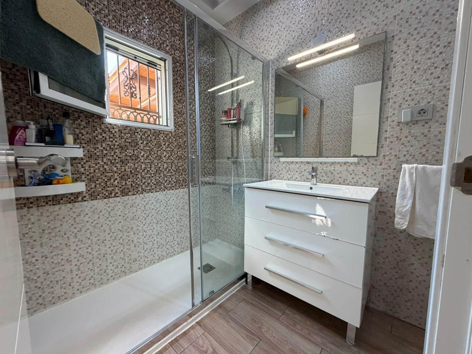 2 soveværelse Villa til salg i Torrevieja - € 339.333 (Ref: 10090852)