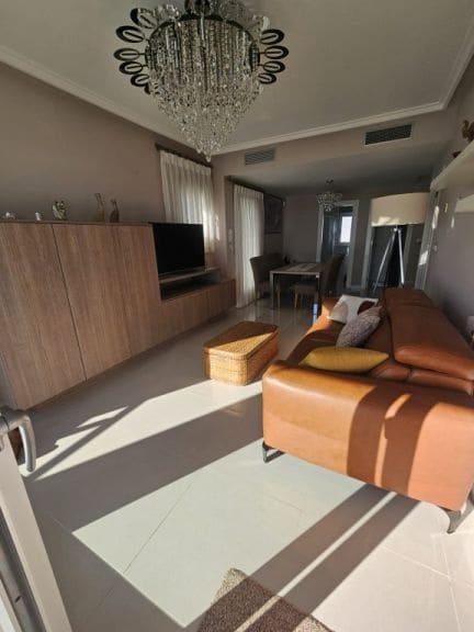 4 sovrum Semi-fristående Villa till salu i Torrevieja - 535 000 € (Ref: 10094910)