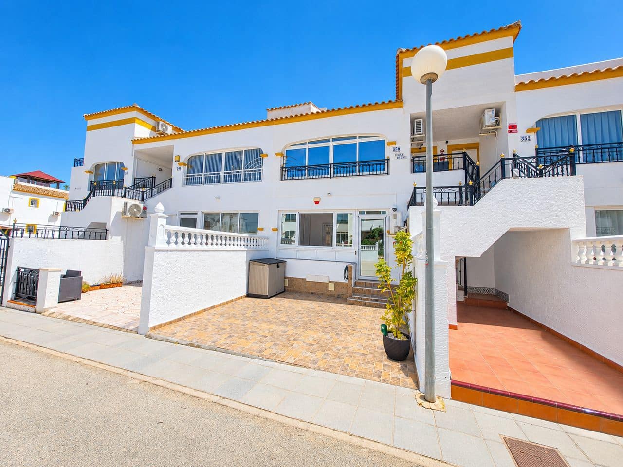 2 sovrum Lägenhet till salu i Jacarilla - 135 000 € (Ref: 10100373)