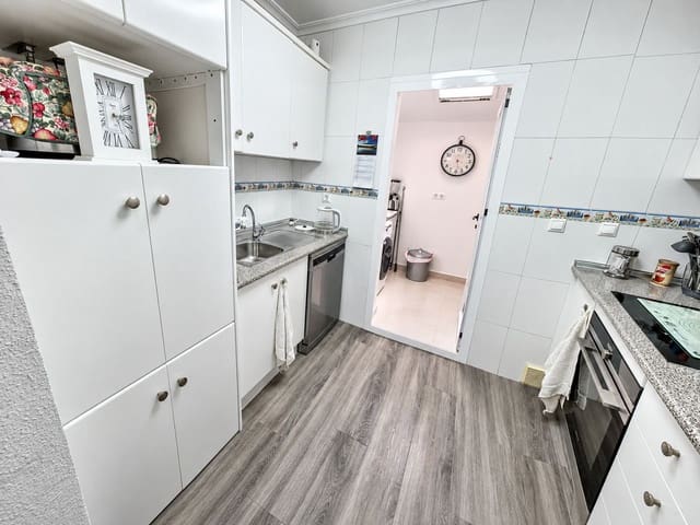 2 sovrum Lägenhet till salu i Jacarilla - 135 000 € (Ref: 10100373)