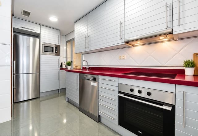 3 makuuhuone Huoneisto myytävänä paikassa Playa del Cura, Torrevieja mukana 
autotalli - 459 000 € (Ref: 10100376)
