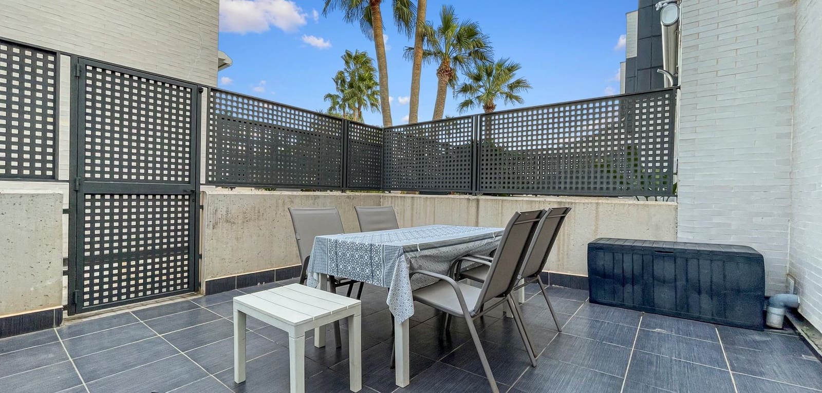 3 slaapkamer Rijtjeshuis te koop in El Mojon met zwembad garage - € 364.900 (Ref: 10102792)