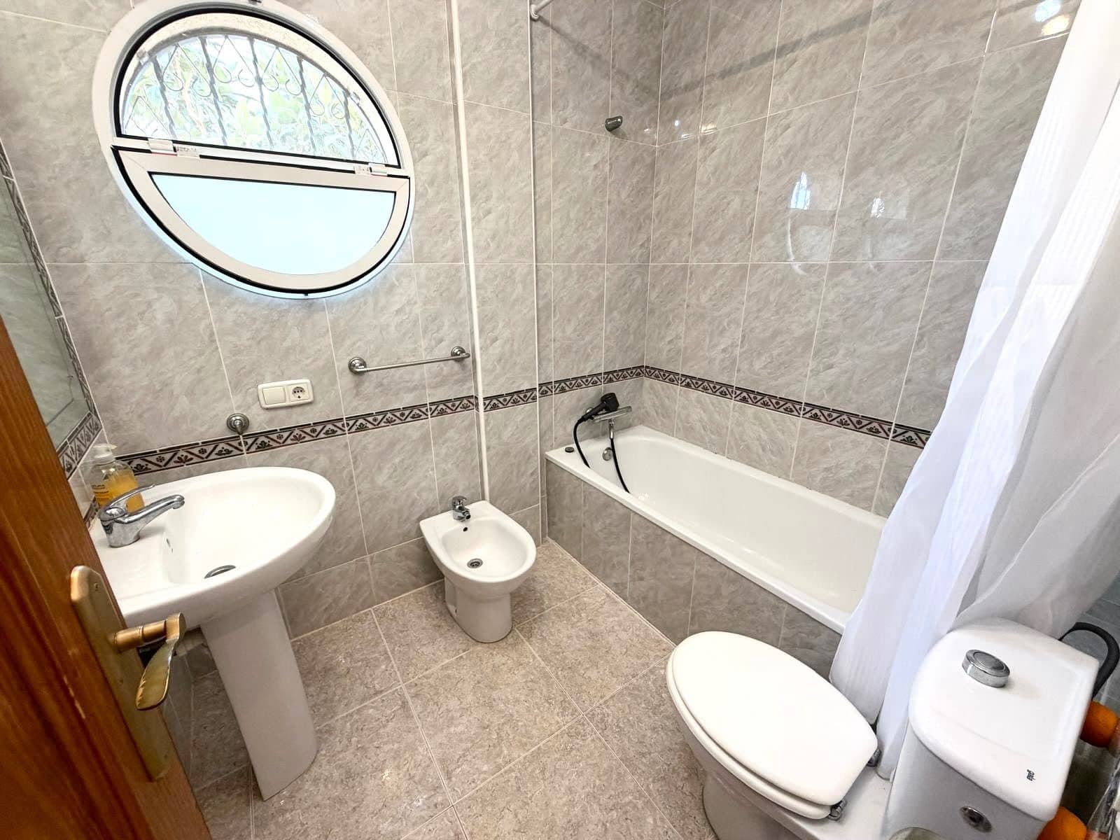 3 camera da letto Villa in vendita in Filipinas con piscina - 369.000 € (Rif: 10102798)