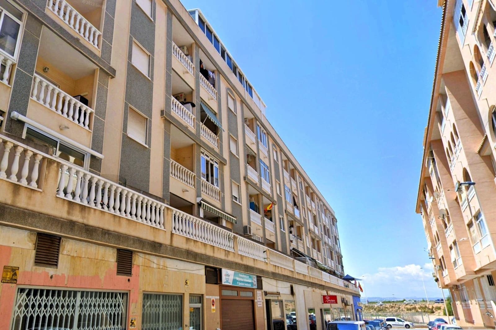 Apartamento de 2 habitaciones en Torrevieja en venta - 129.500 € (Ref: 10102801)