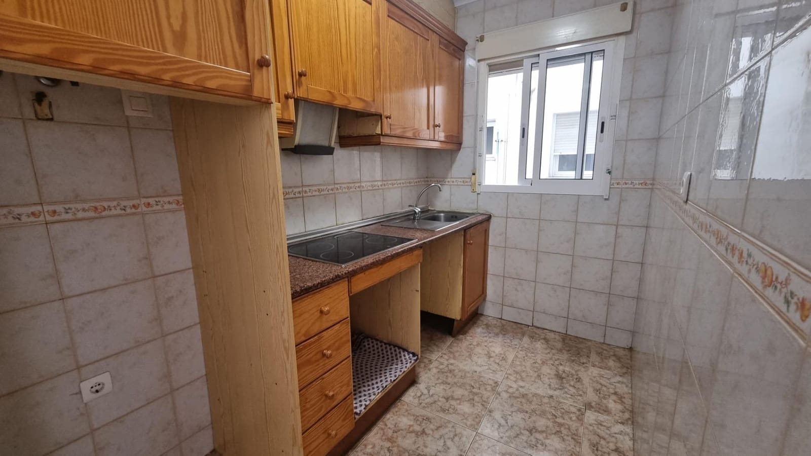 2 slaapkamer Appartement te koop in Torrevieja met zwembad - € 123.000 (Ref: 10102805)