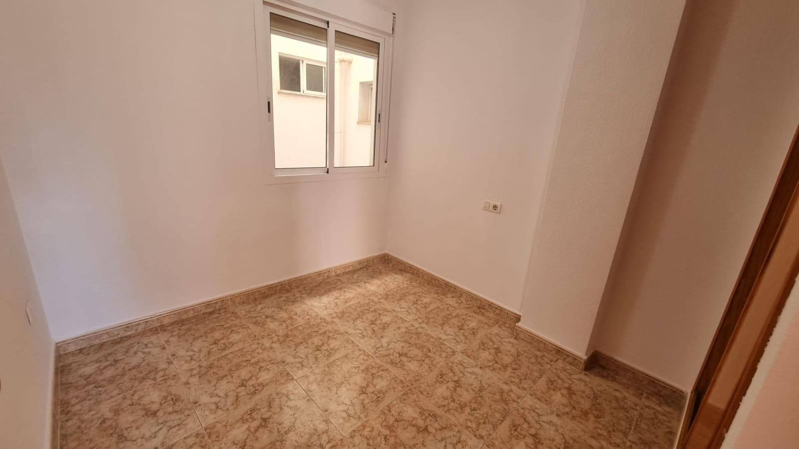 2 slaapkamer Appartement te koop in Torrevieja met zwembad - € 123.000 (Ref: 10102805)