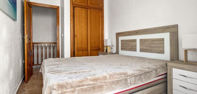 2 soveværelse Byhus til salg i Centro, Torrevieja - € 159.500 (Ref: 10102808)