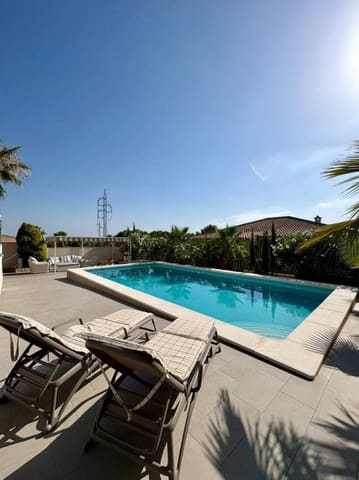 Chalet de 4 habitaciones en Formentera del Segura en venta con piscina garaje - 530.000 € (Ref: 10109882)