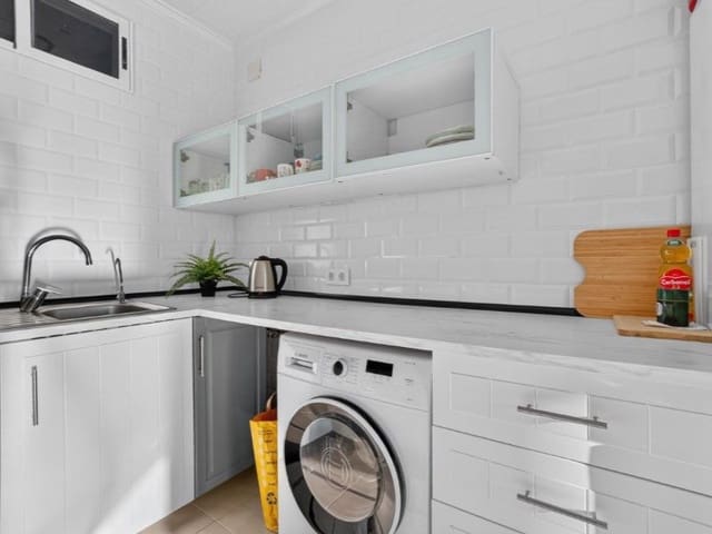 3 quarto Moradia para venda em El Chaparral - La Siesta - La Torreta, Torrevieja com piscina - 349 000 € (Ref: 10110976)