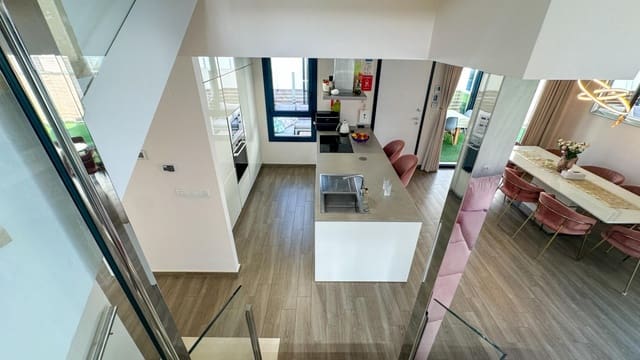 5 camera da letto Villa in vendita in Centro, Torrevieja con piscina - 549.000 € (Rif: 10110979)