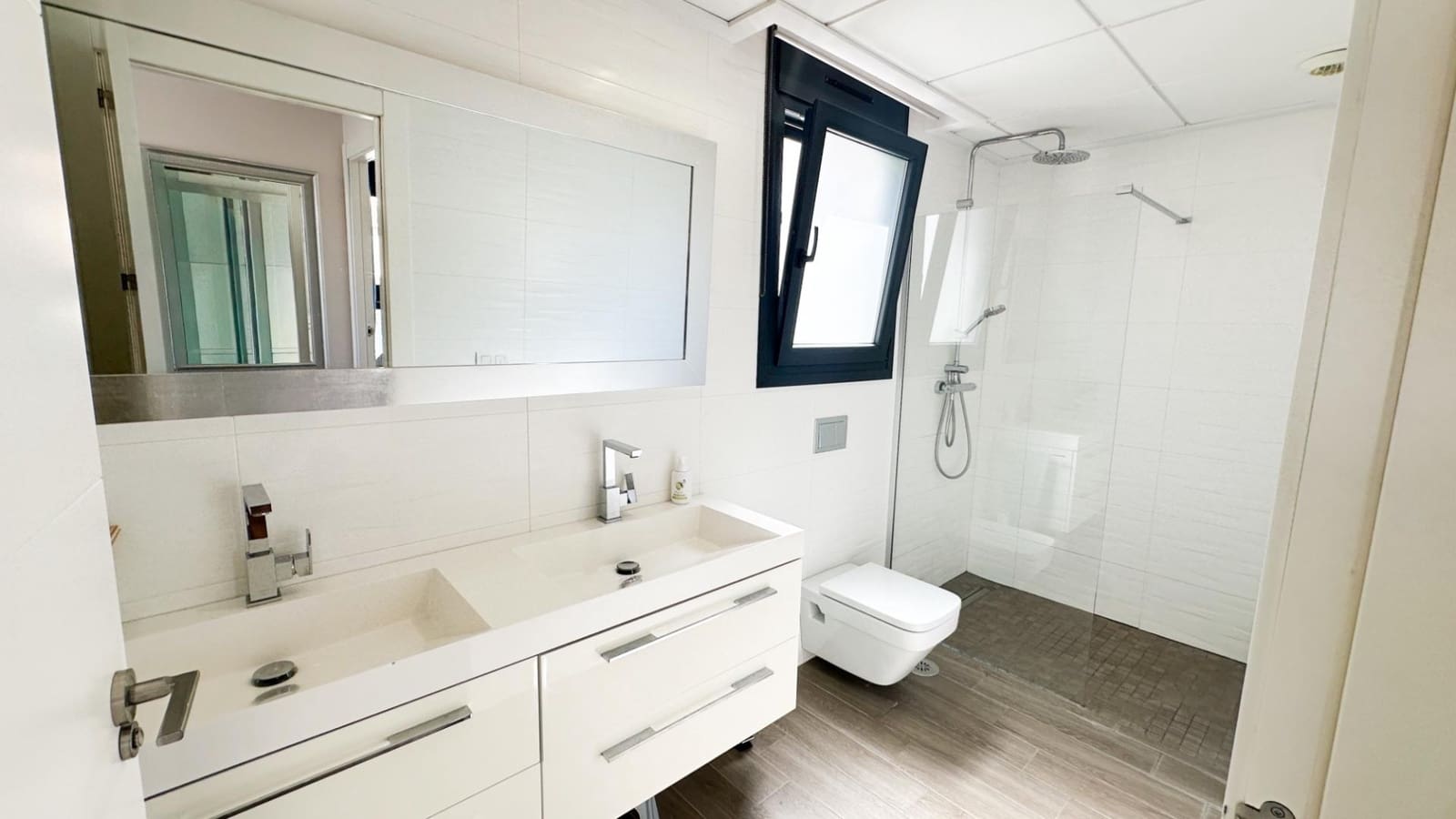 5 camera da letto Villa in vendita in Torrevieja con piscina - 549.000 € (Rif: 10110979)