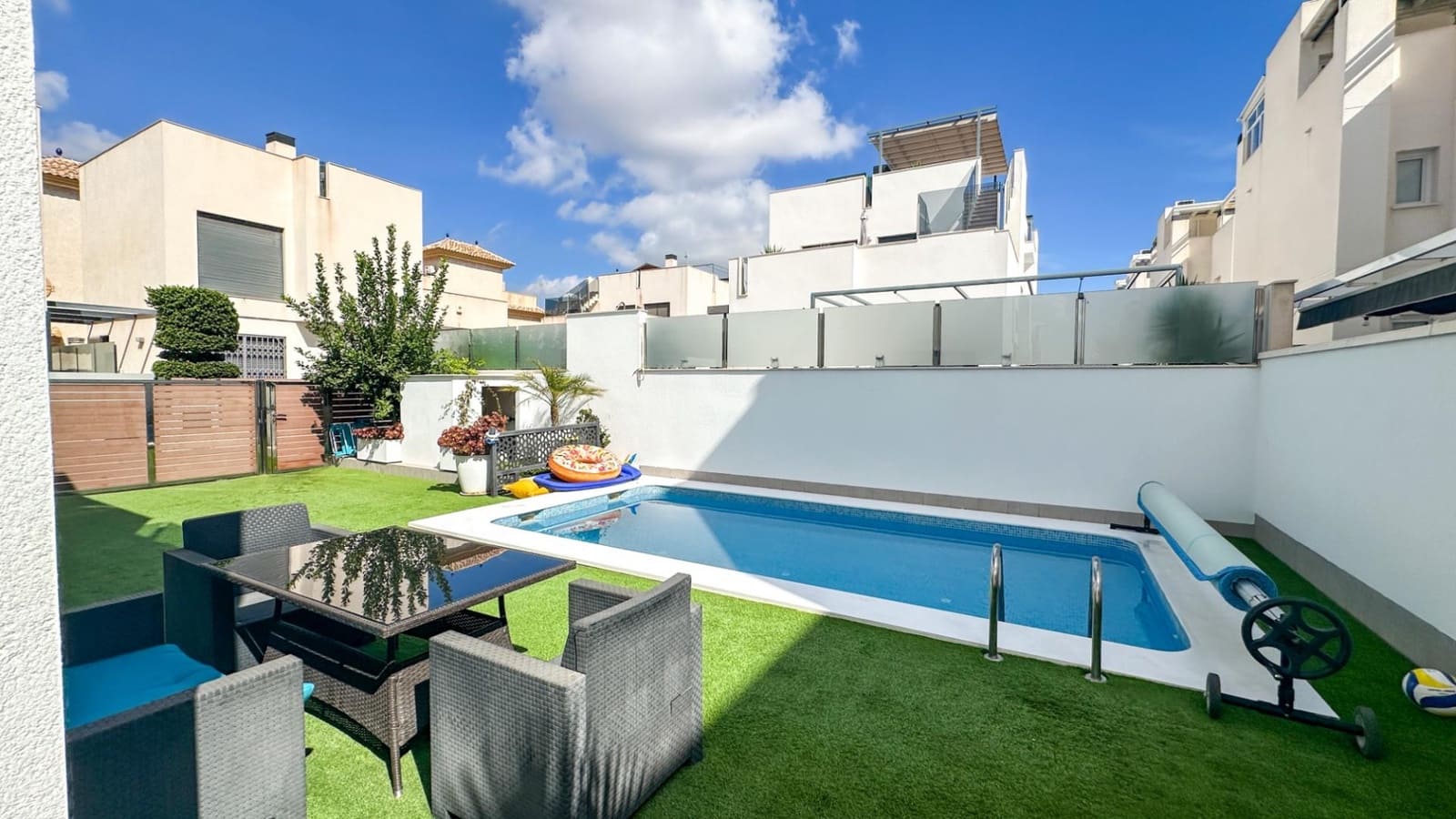 5 camera da letto Villa in vendita in Torrevieja con piscina - 549.000 € (Rif: 10110979)