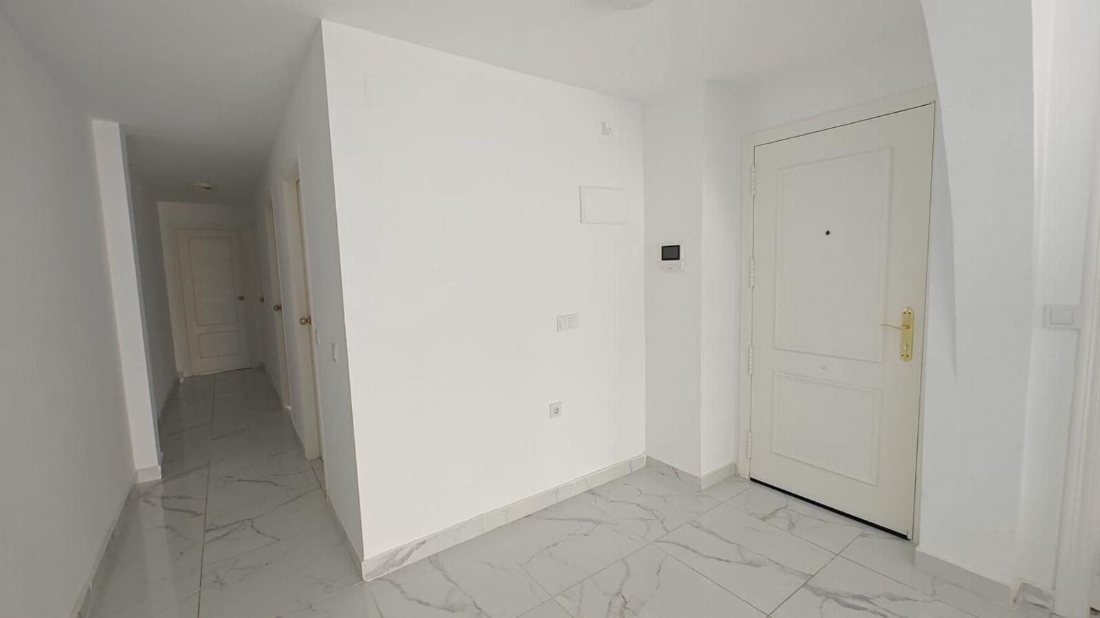 Apartamento de 3 habitaciones en Torrevieja en venta - 165.000 € (Ref: 10110981)