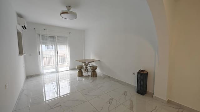 Apartamento de 3 habitaciones en Parque de las Naciones, Torrevieja en venta - 165.000 € (Ref: 10110981)