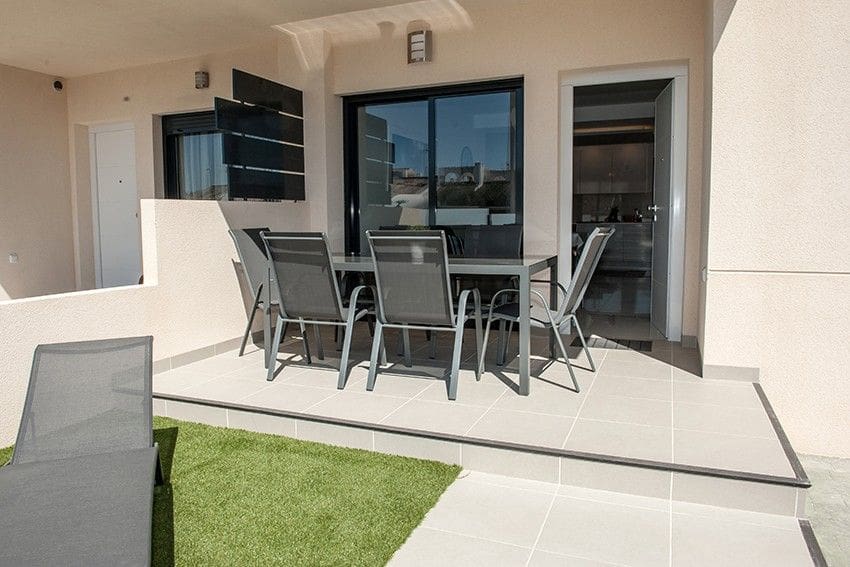 2 slaapkamer Appartement te koop in Torre de la Horadada - € 279.000 (Ref: 10110986)
