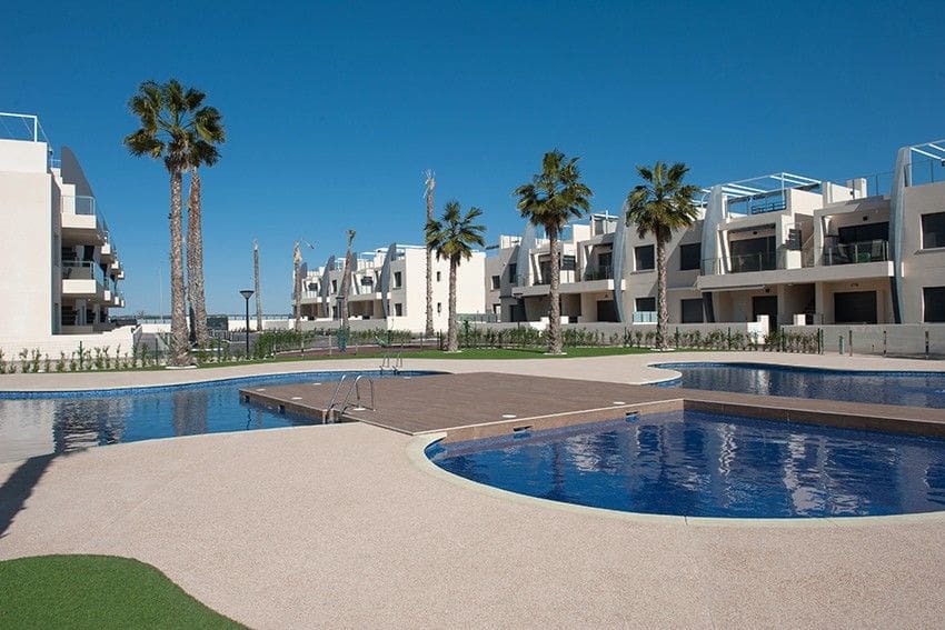 2 slaapkamer Appartement te koop in Torre de la Horadada - € 279.000 (Ref: 10110986)