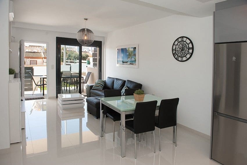2 slaapkamer Appartement te koop in Torre de la Horadada - € 279.000 (Ref: 10110986)
