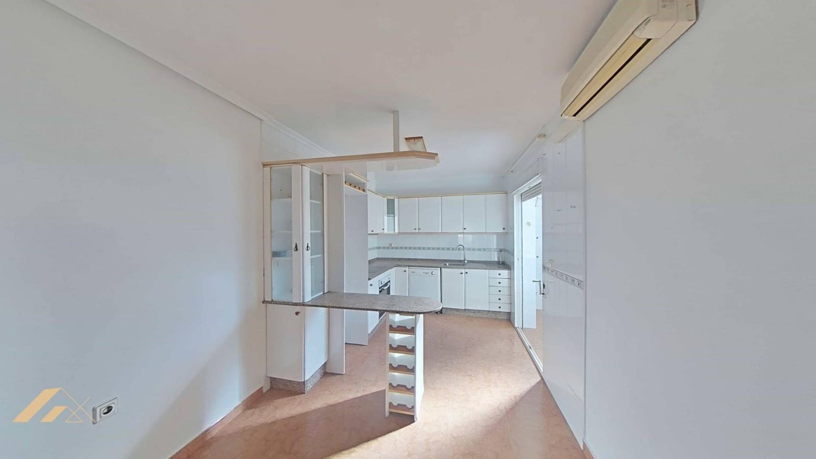 3 soveværelse Lejlighed til salg i Lo Pagan - € 250.000 (Ref: 10110990)