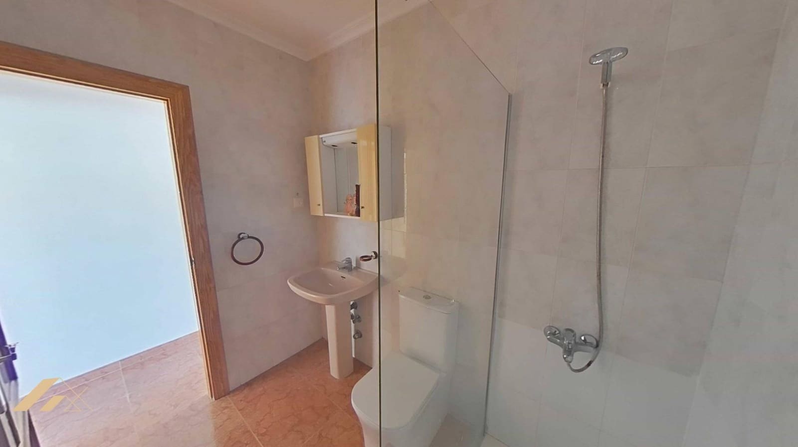 3 soveværelse Lejlighed til salg i Lo Pagan - € 250.000 (Ref: 10110990)