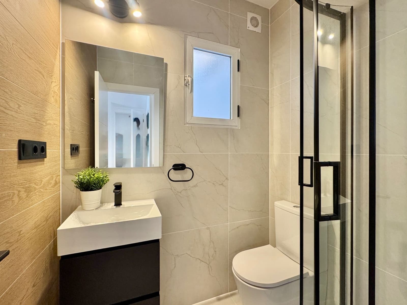 Adosado de 3 habitaciones en Orihuela Costa en venta - 268.800 € (Ref: 10110992)