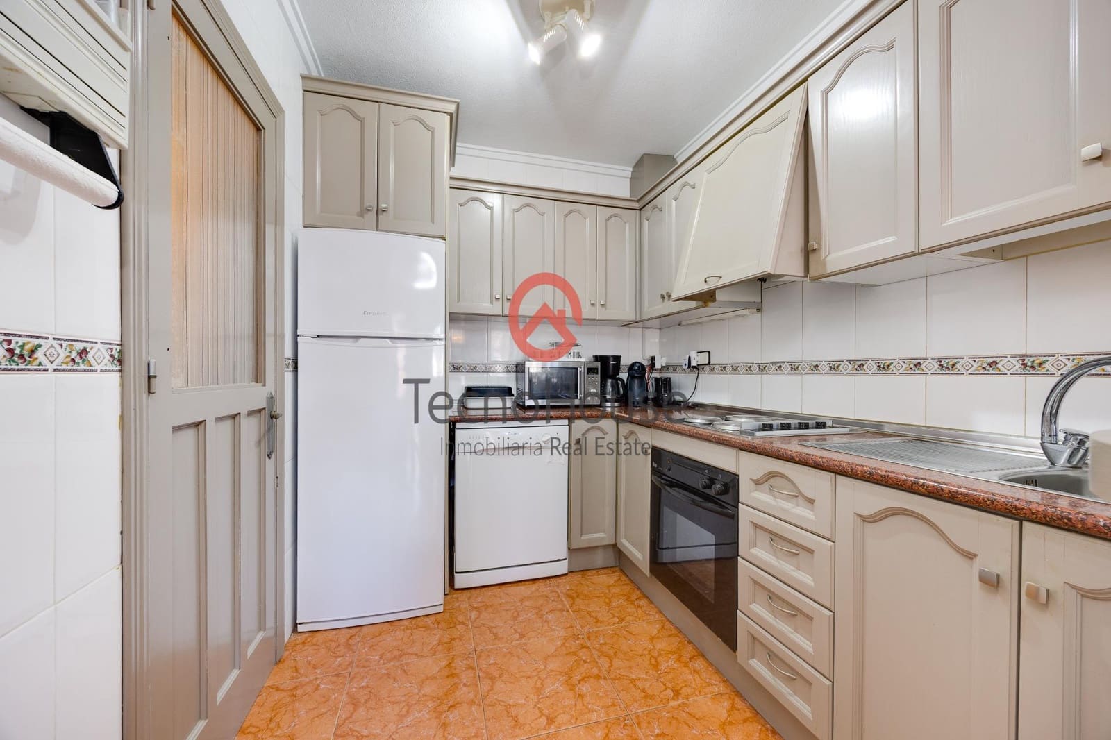 3 sovrum Semi-fristående Villa till salu i Playa Flamenca med pool - 219 500 € (Ref: 10111797)
