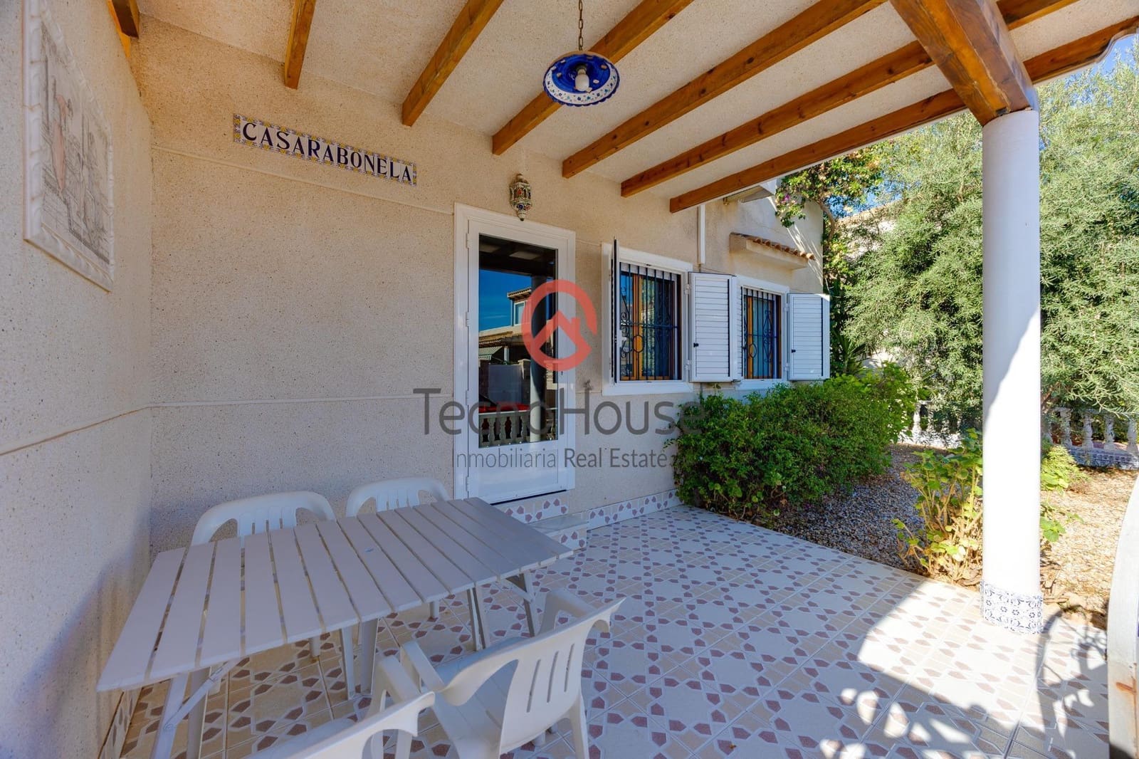 3 sovrum Semi-fristående Villa till salu i Playa Flamenca med pool - 219 500 € (Ref: 10111797)