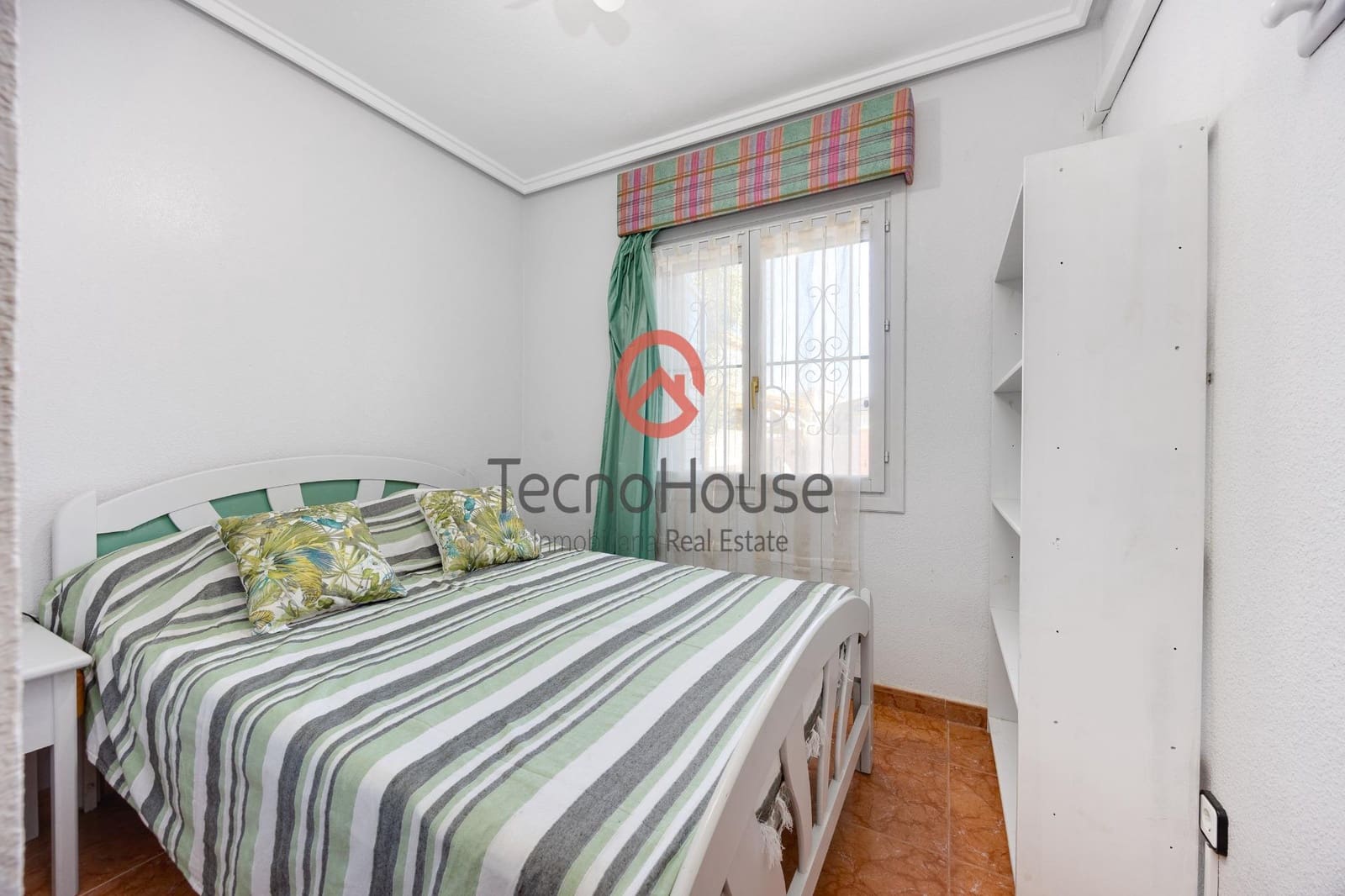 3 sovrum Semi-fristående Villa till salu i Playa Flamenca med pool - 219 500 € (Ref: 10111797)