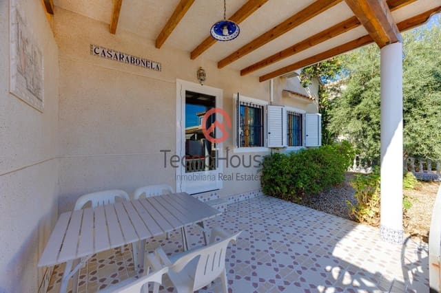 3 sovrum Semi-fristående Villa till salu i Playa Flamenca, Orihuela med pool - 219 500 € (Ref: 10111797)