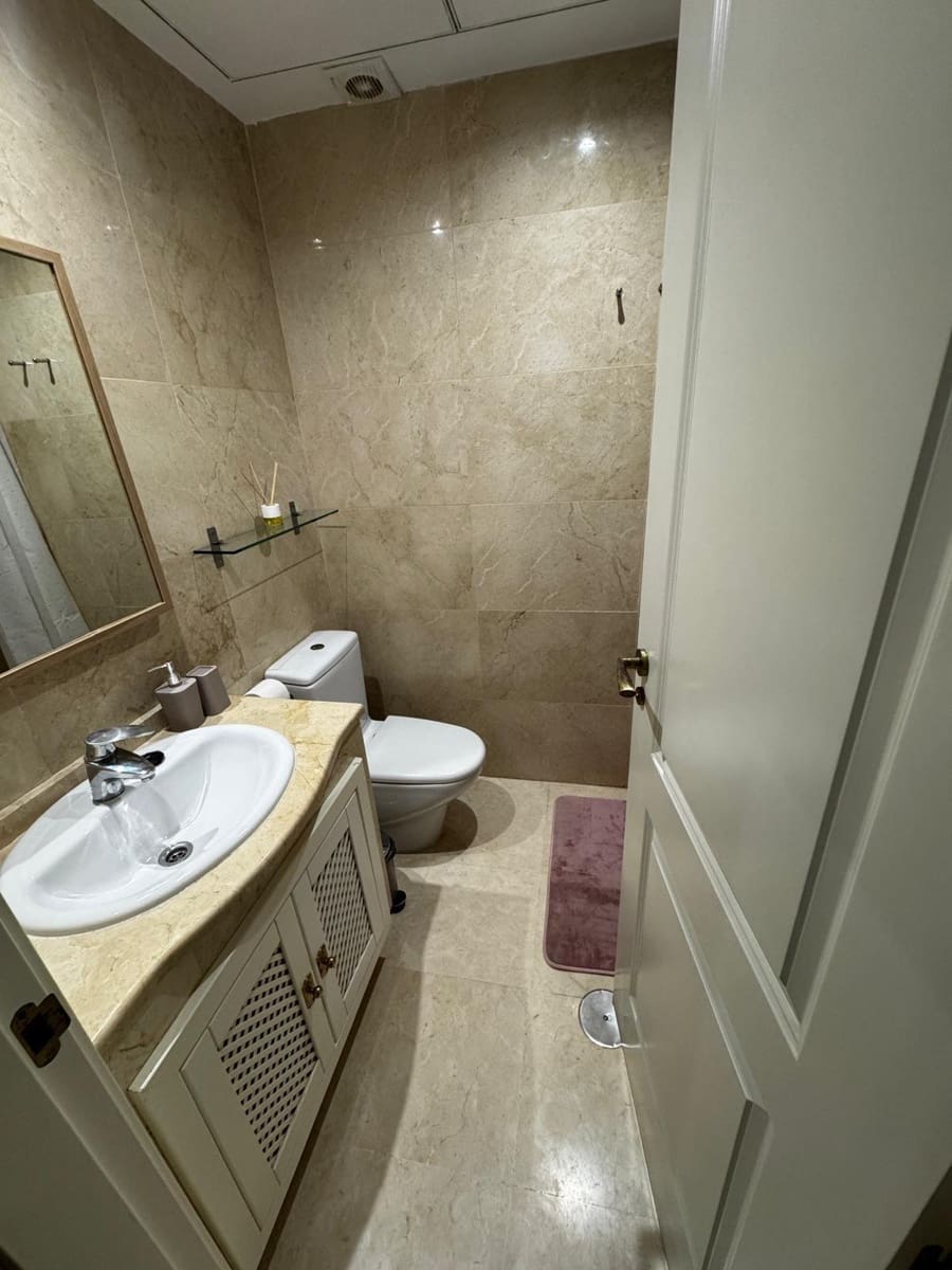 Apartamento de 2 habitaciones en Roda en venta con piscina garaje - 208.000 € (Ref: 10115805)