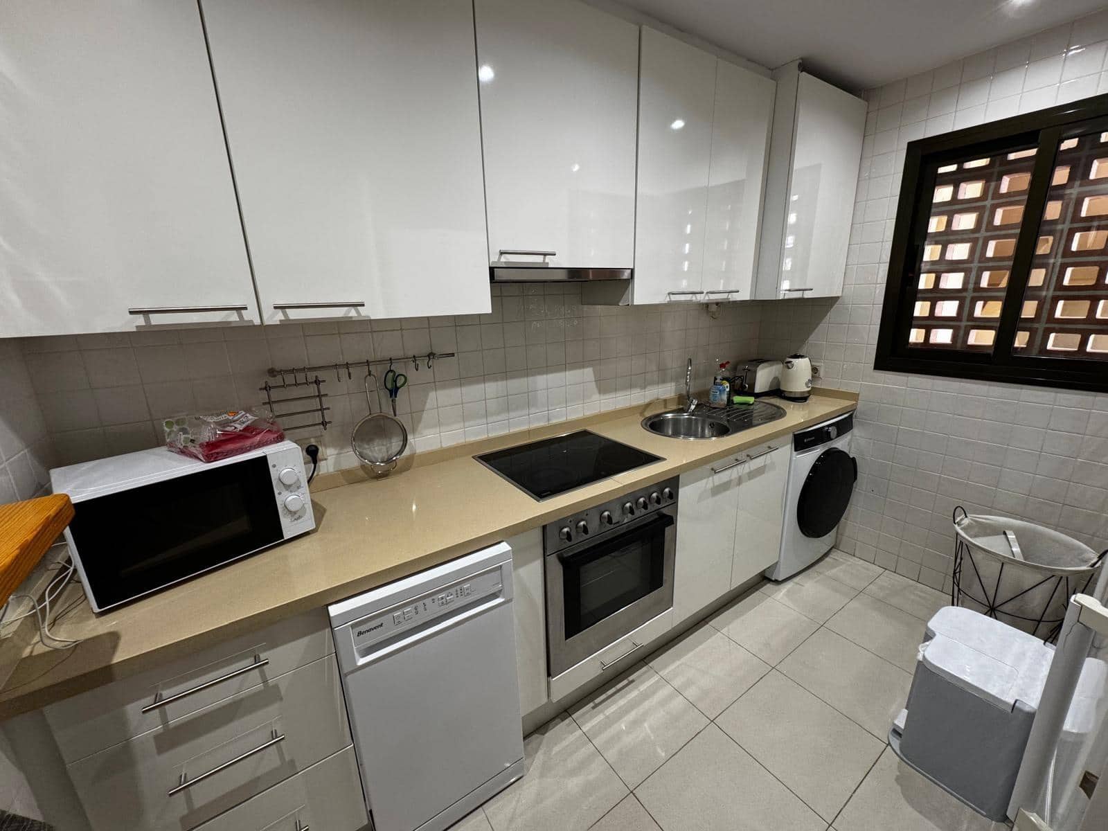 Apartamento de 2 habitaciones en Roda en venta con piscina garaje - 208.000 € (Ref: 10115805)