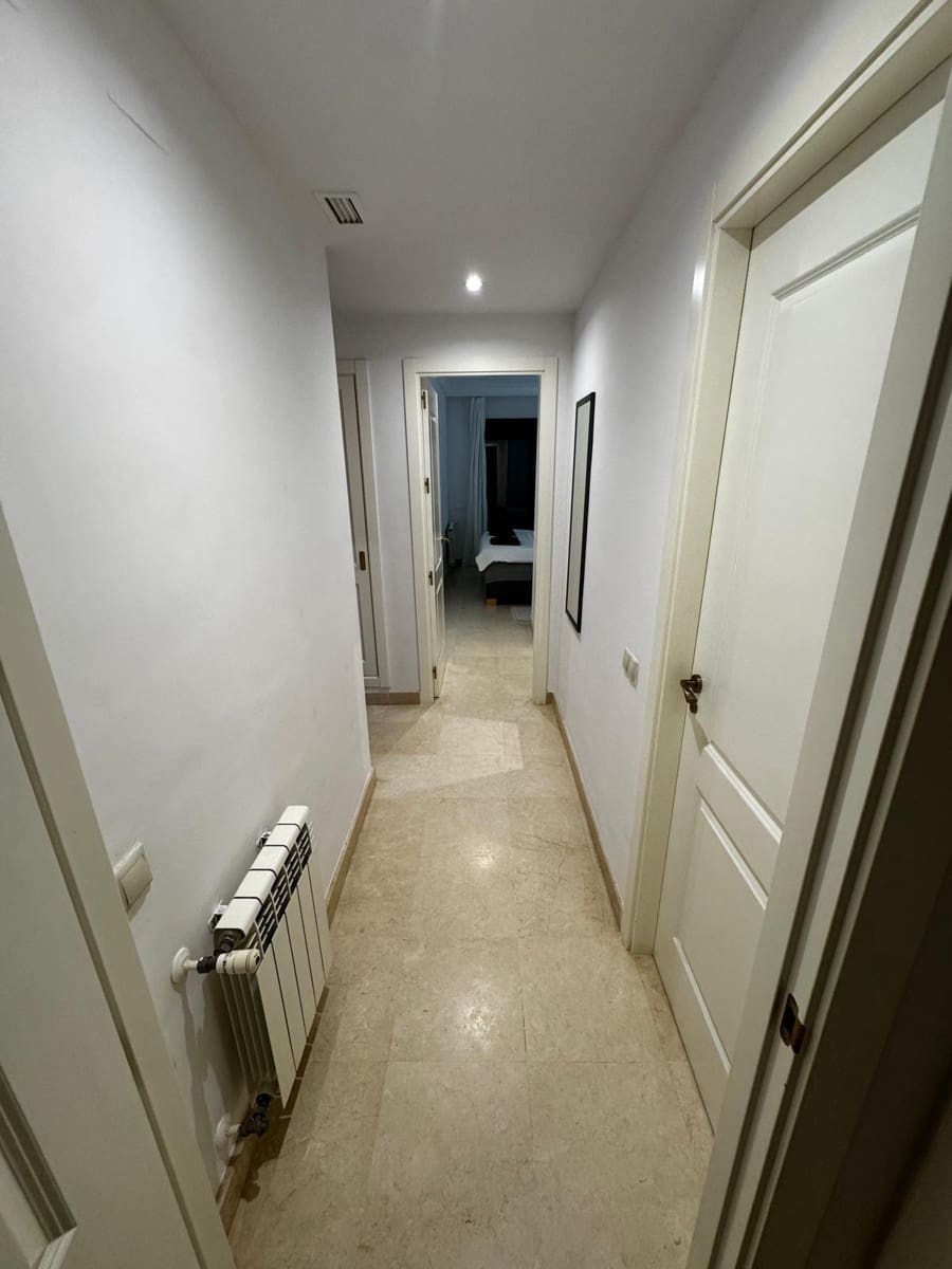 Apartamento de 2 habitaciones en Roda en venta con piscina garaje - 208.000 € (Ref: 10115805)
