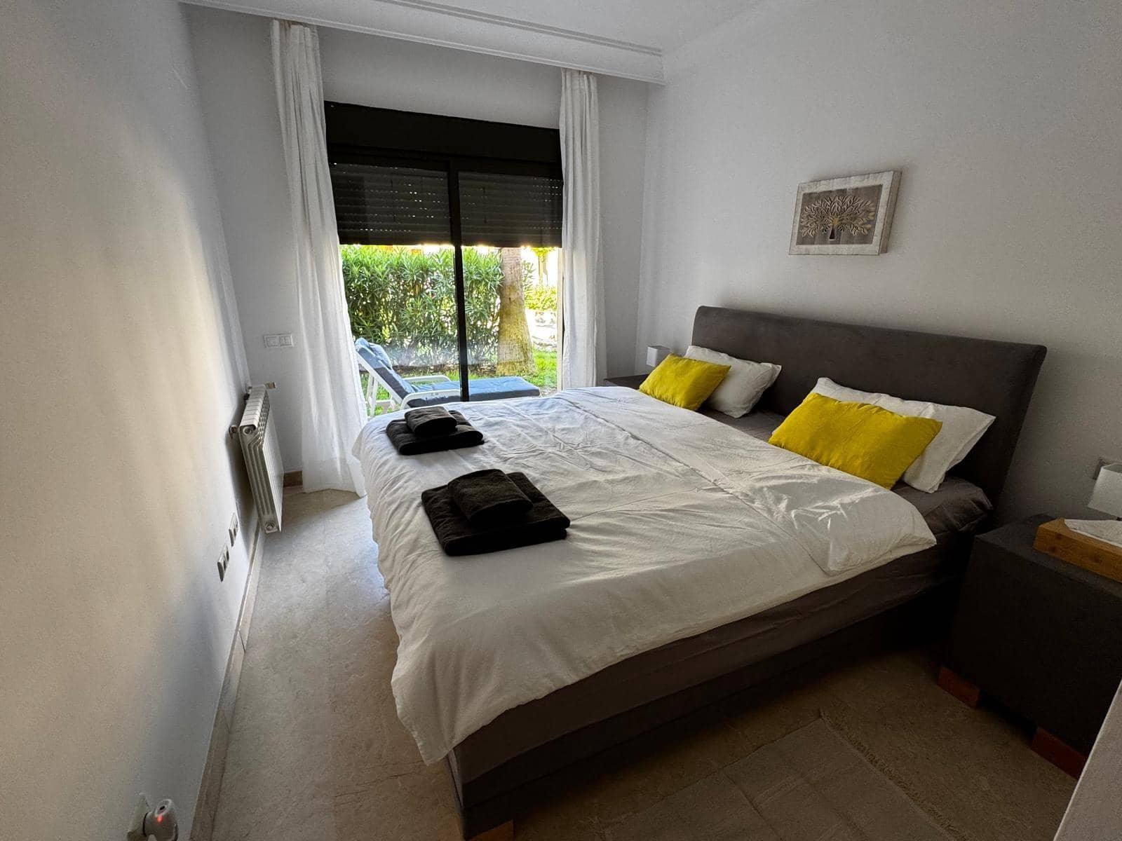 Apartamento de 2 habitaciones en Roda en venta con piscina garaje - 208.000 € (Ref: 10115805)