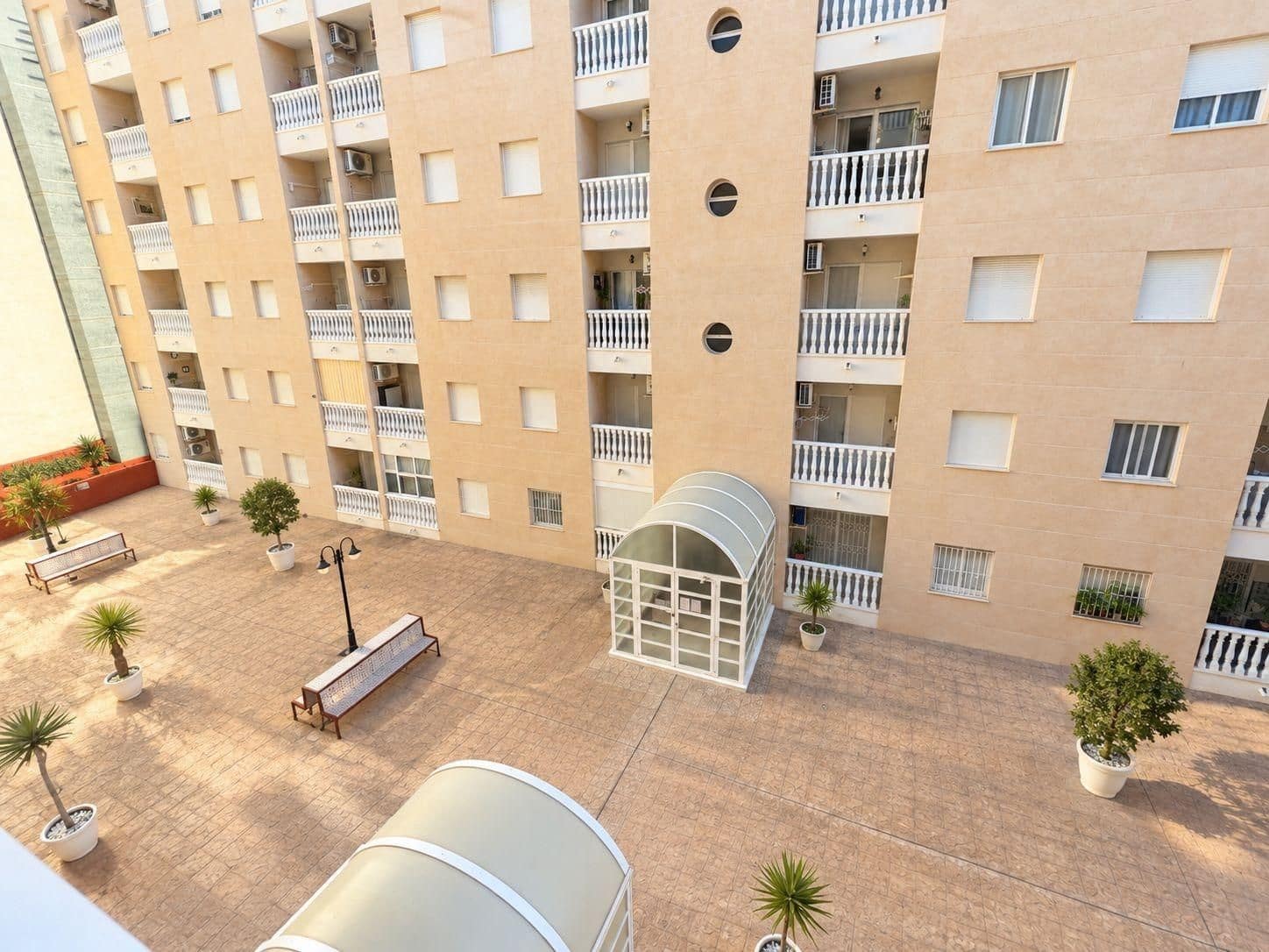 2 soveværelse Lejlighed til salg i Torrevieja med swimmingpool - € 139.960 (Ref: 10120085)