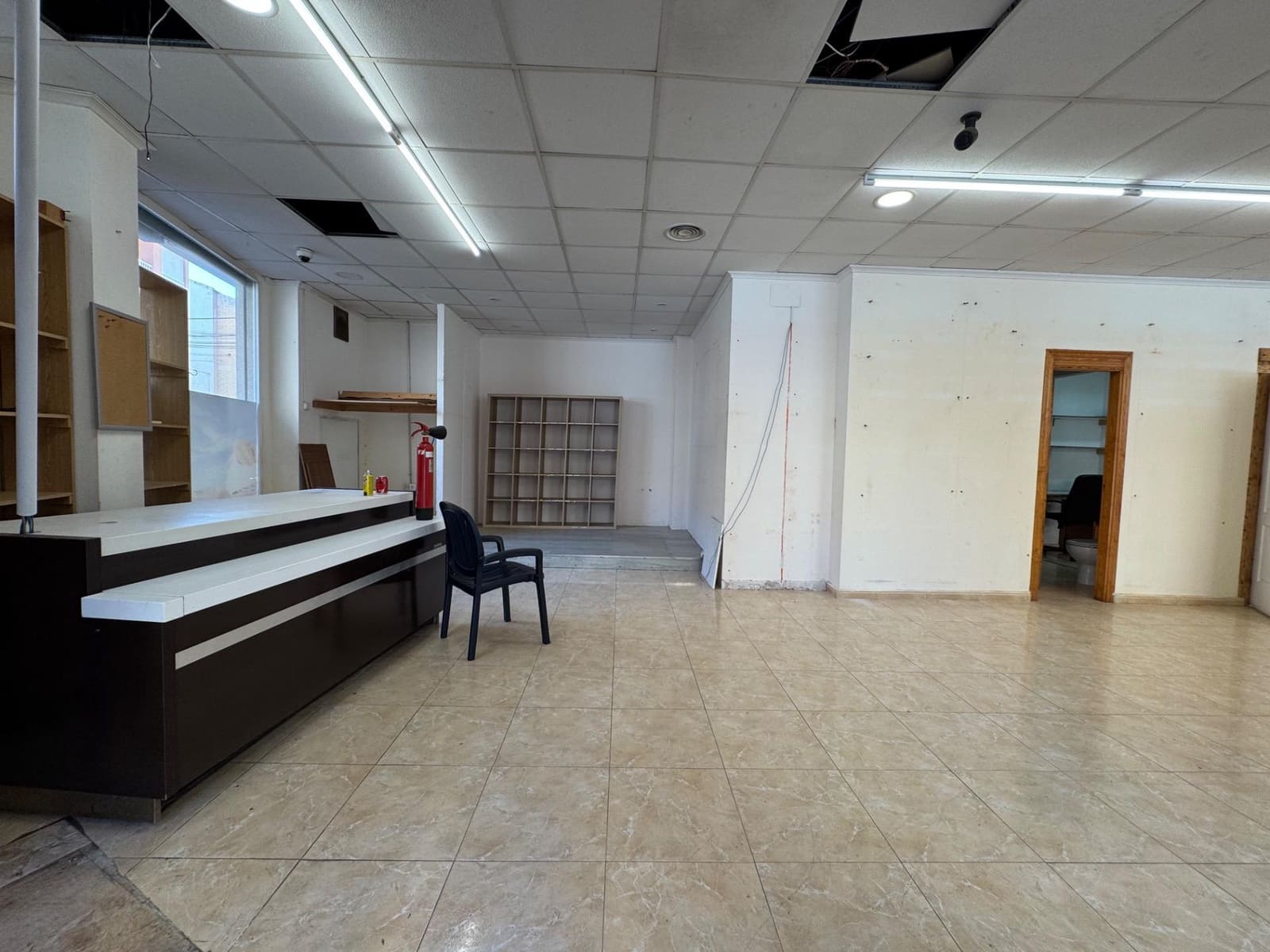 Empresa para venda em Torrevieja - 249 900 € (Ref: 10120088)