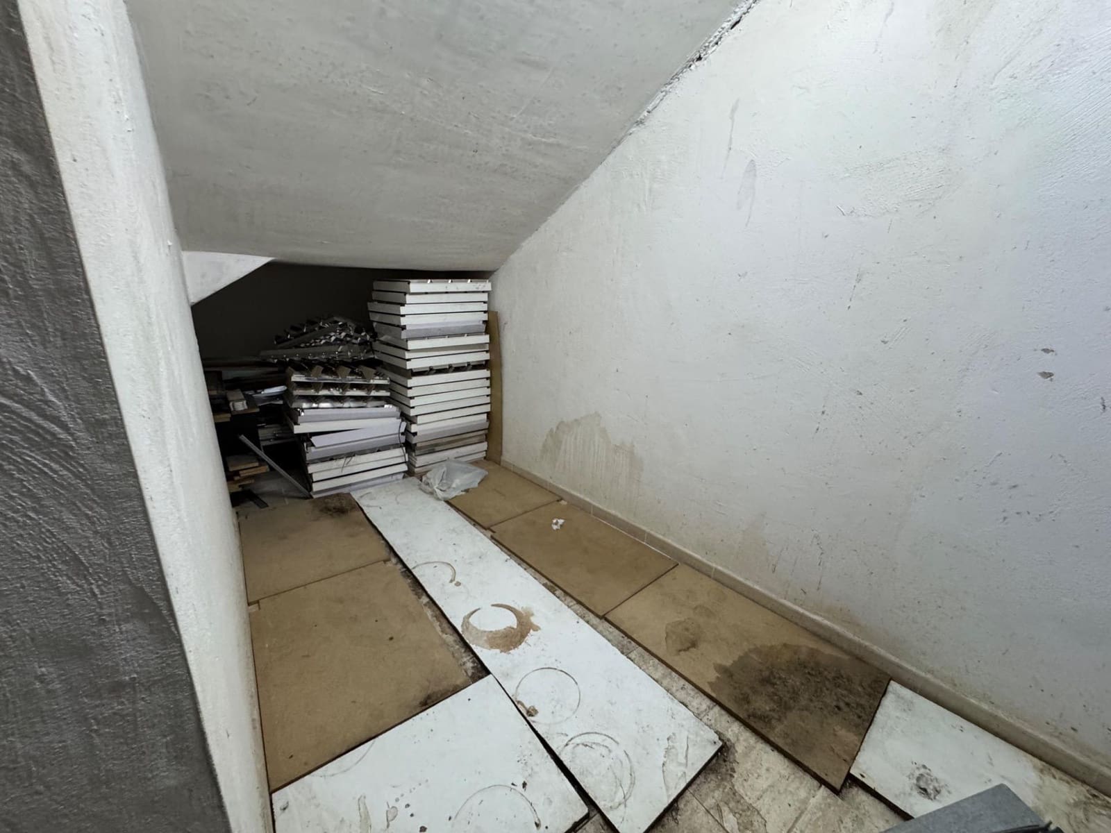 Empresa para venda em Torrevieja - 249 900 € (Ref: 10120088)