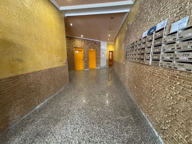 Garaje en Torrevieja en venta - 14.500 € (Ref: 10120090)