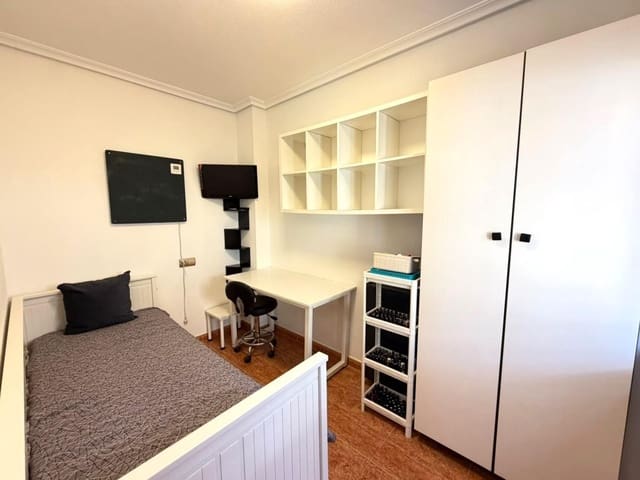 3 makuuhuone Bungalow myytävänä paikassa Torrevieja mukana 
autotalli - 264 000 € (Ref: 10130093)