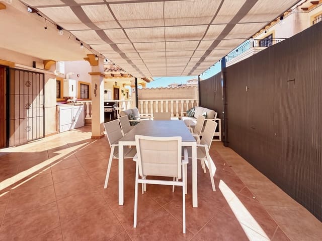 3 Zimmer Doppelhaus zu verkaufen in La Zenia, Orihuela mit Pool Garage - 285.000 € (Ref: 10130098)