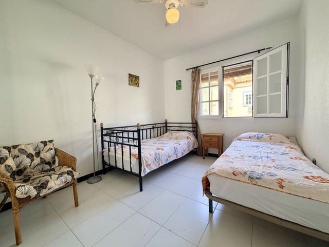 2 chambre Bungalow à vendre à La Siesta, Torrevieja avec piscine - 169 900 € (Ref: 10132825)
