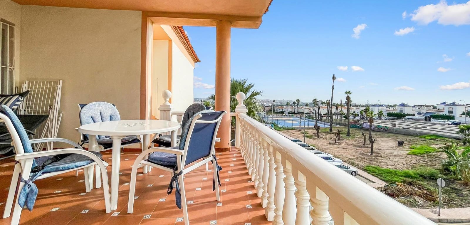 2 soverom Leilighet til salgs i La Siesta med svømmebasseng - € 175 000 (Ref: 10132843)