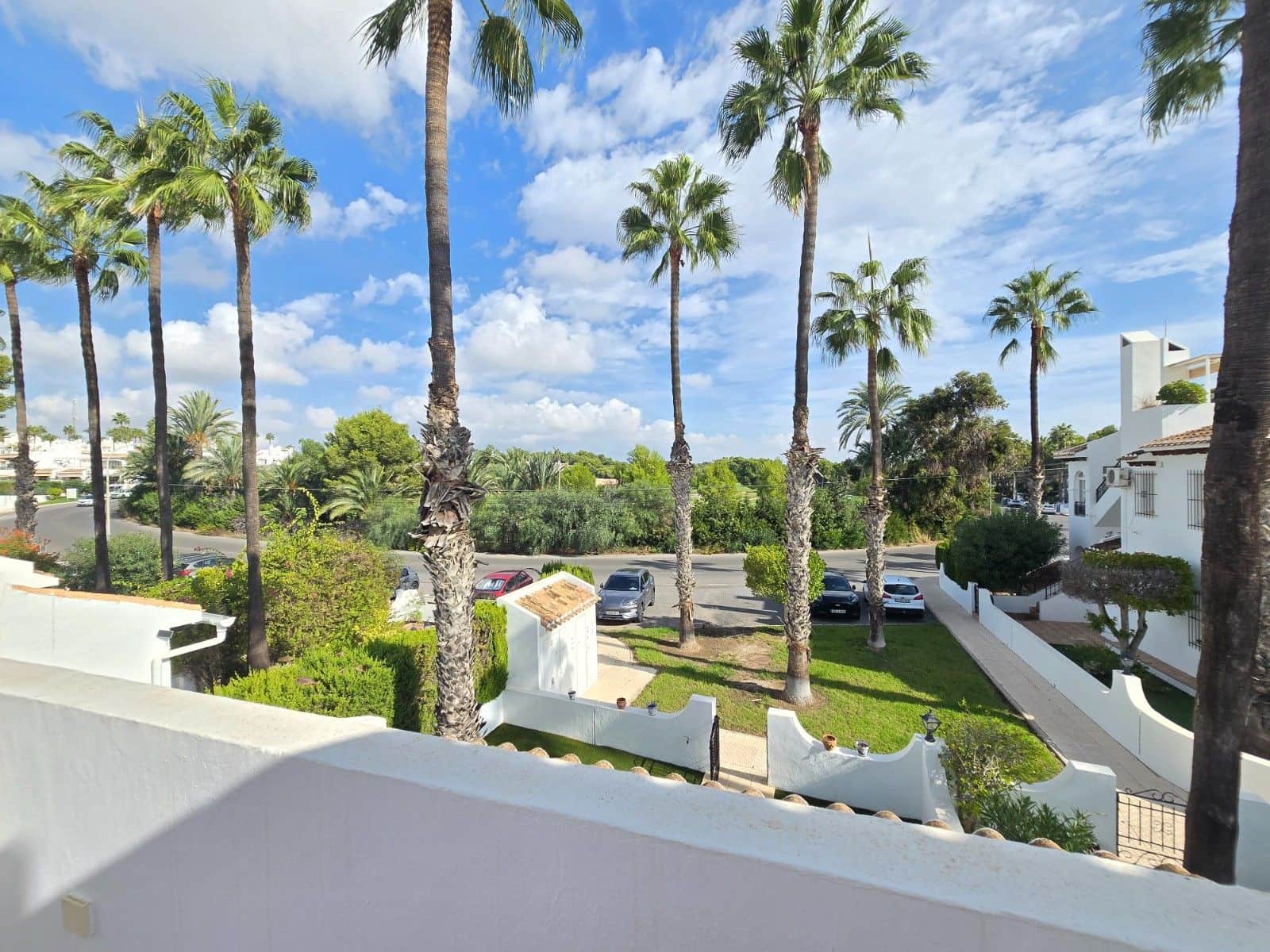 2 soveværelse Rækkehus til salg i Orihuela Costa med swimmingpool - € 210.000 (Ref: 10132854)