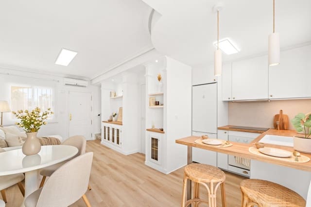 2 soverom Hus til salgs i Villamartín - Las Filipinas, Orihuela med svømmebasseng - € 229 800 (Ref: 10132857)